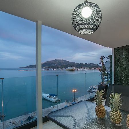 Pineapple Seaside Suite Закинтос Екстериор снимка