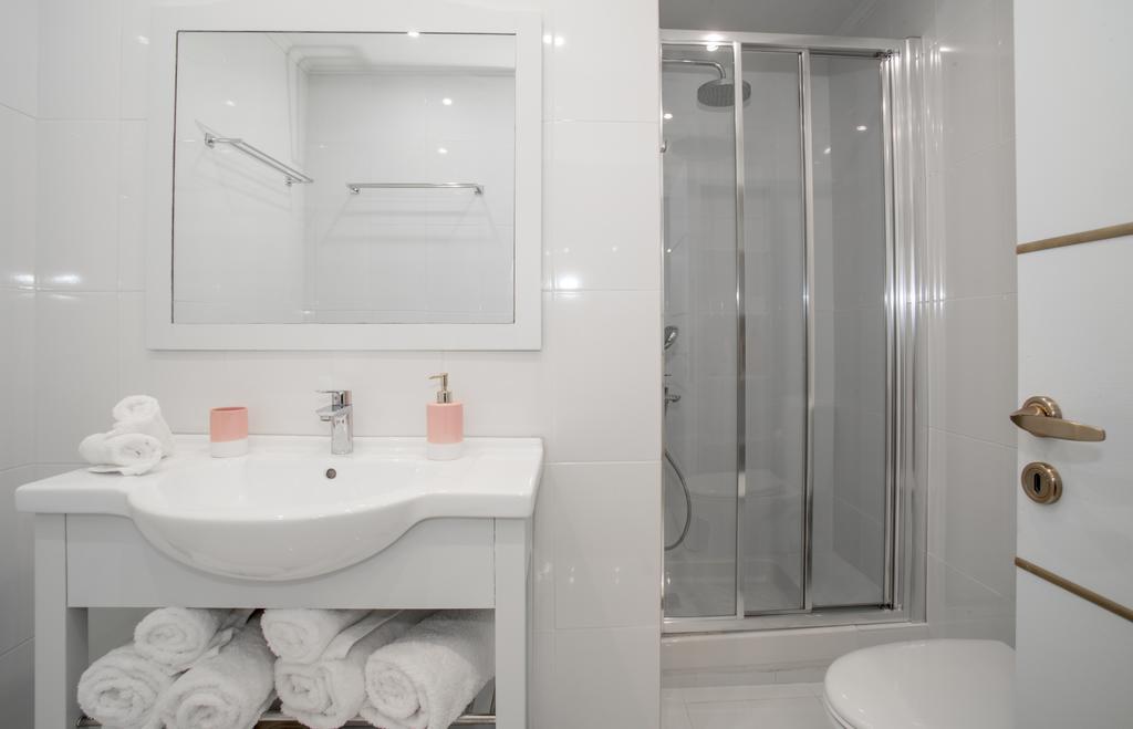 Pineapple Seaside Suite Закинтос Екстериор снимка